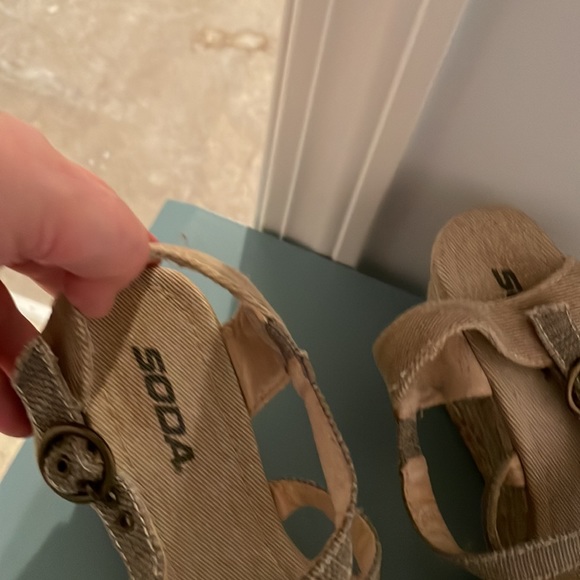 Soda shoe khaki brown canvas material - Picture 2 of 8